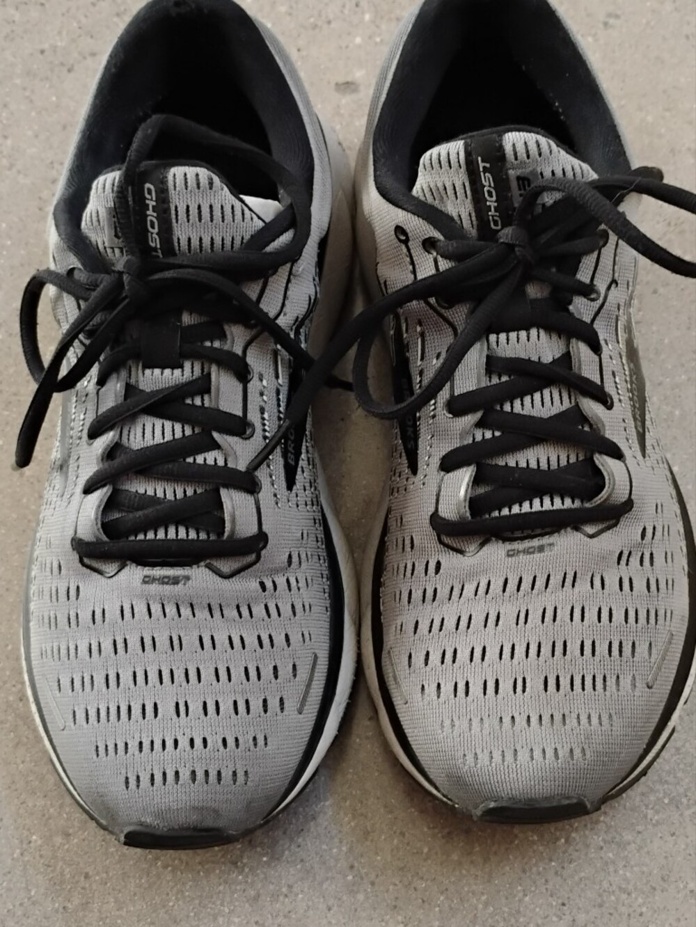Brooks Ghost Men's Running Shoes - Gray & Black
